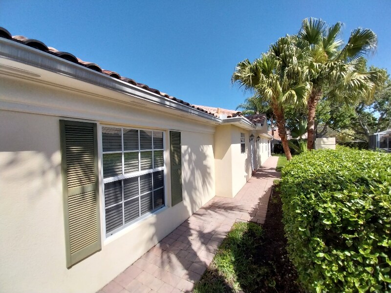 Building Photo - 5674 Eleuthera Way