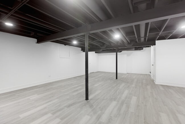 Building Photo - 105 Yarrow Ct