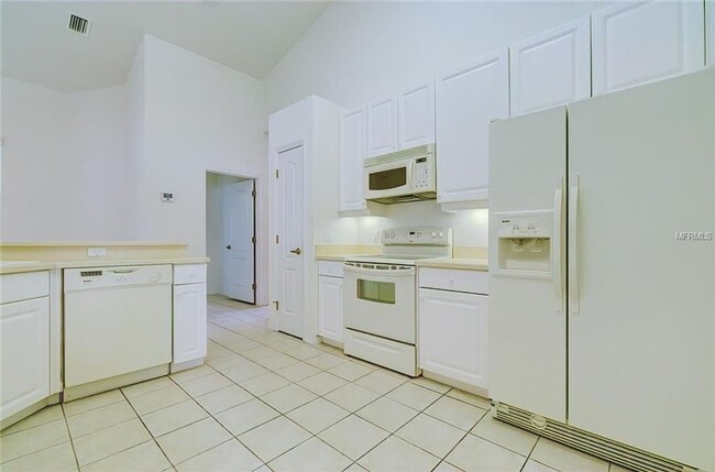 Building Photo - ??????Rent Lowered $ 1,950.00