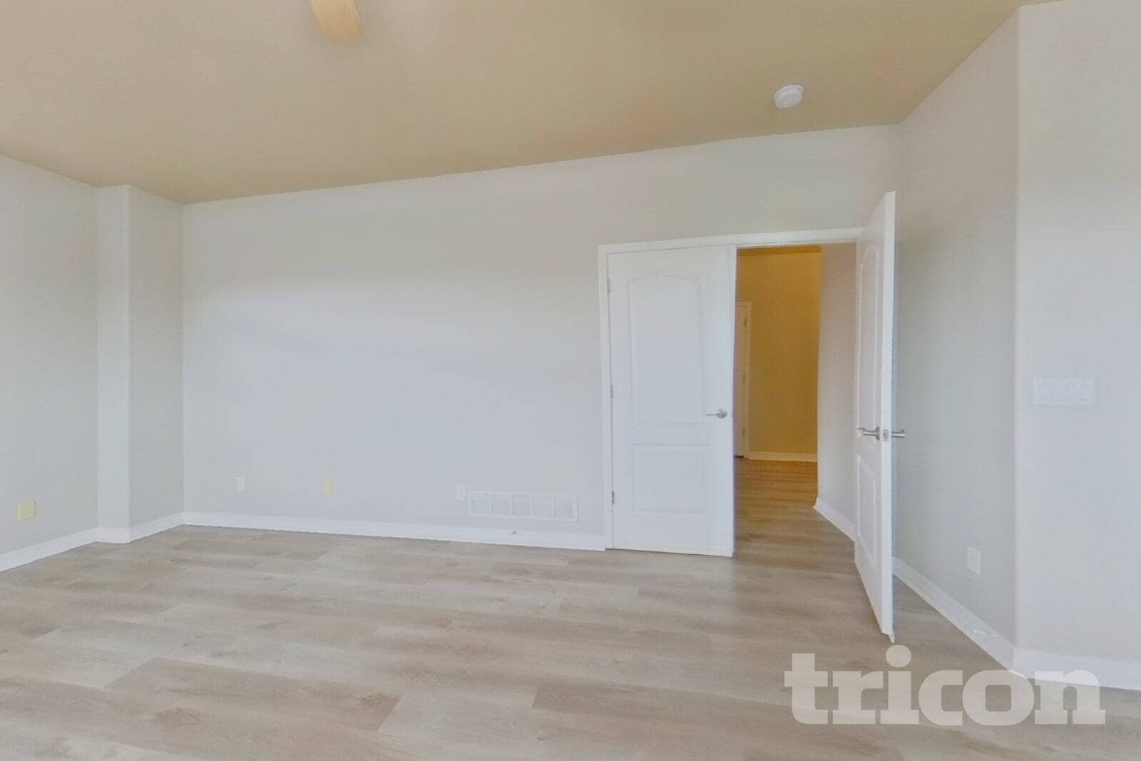 Building Photo - 10857 Greenbelt Dr
