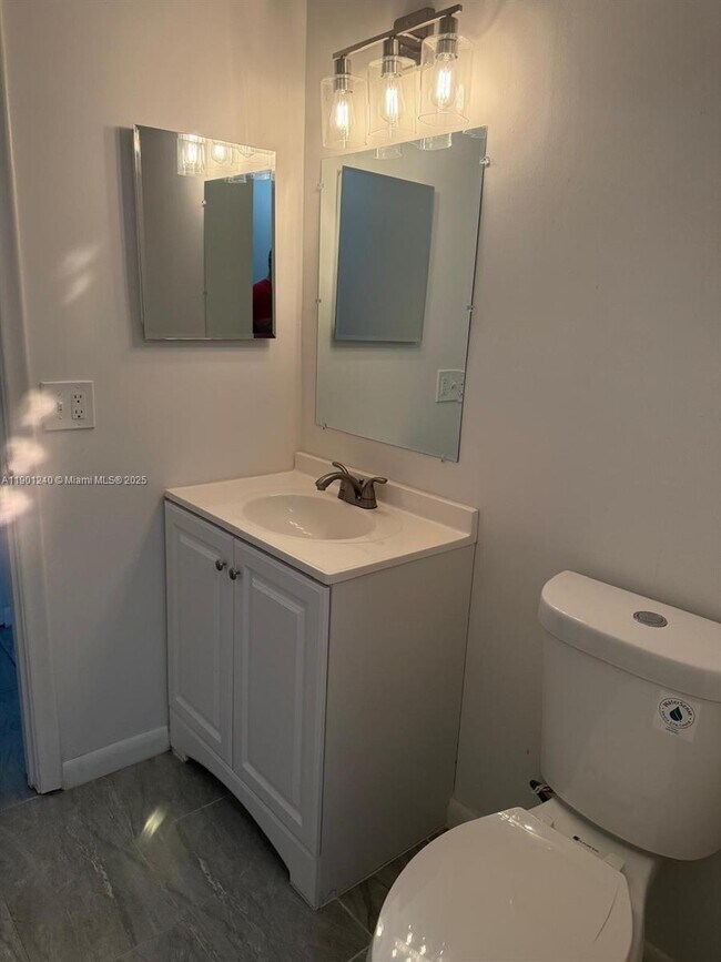 Building Photo - 11701 NW 37th Pl