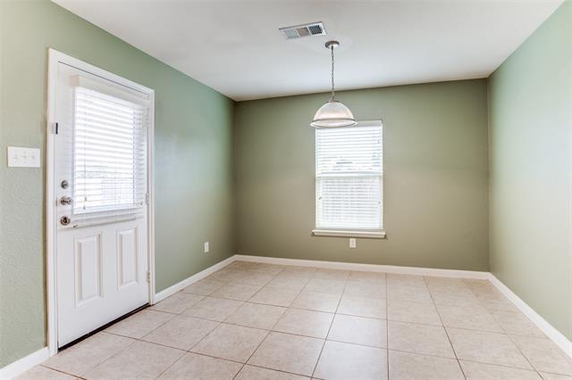 Building Photo - 1404 Shumard Dr