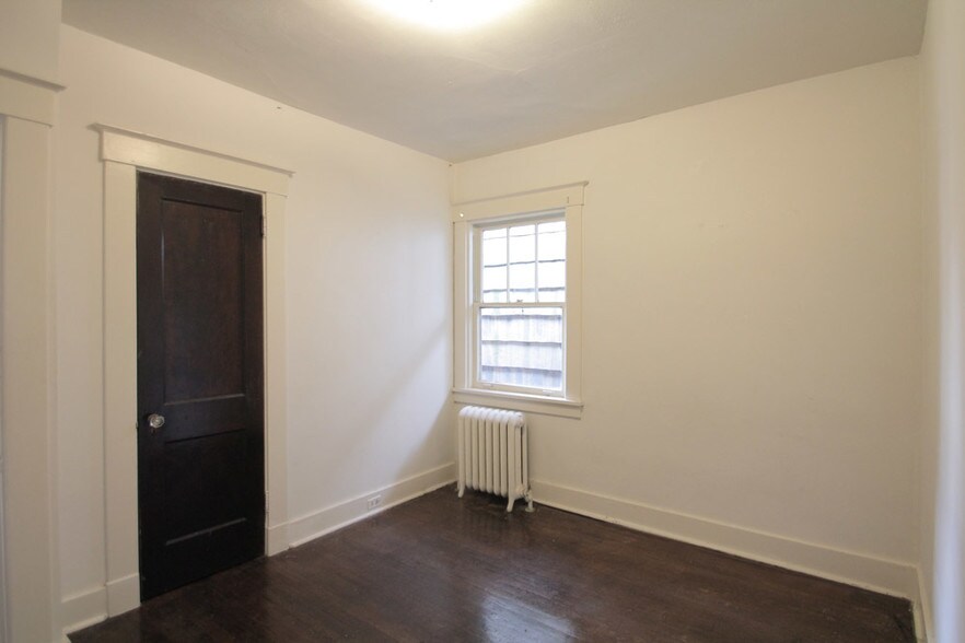 Building Photo - 311 Franklin Ave