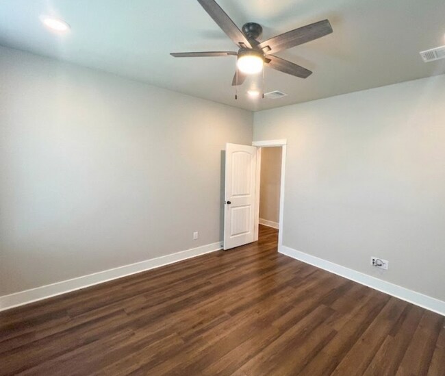 Building Photo - AVAILABLE NOW; APPLY TODAY ON OUR WEBSITE!!!