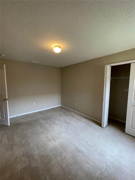 Building Photo - 207 Cranbrook Dr