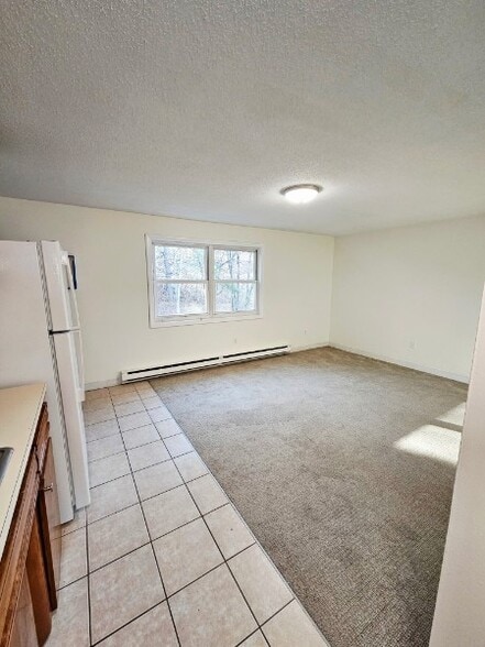 Building Photo - 17 Wysocki Dr