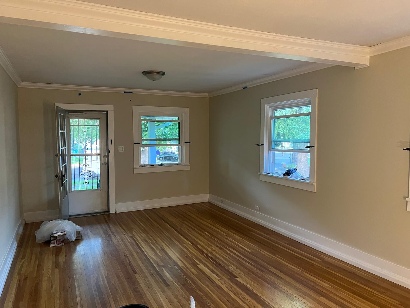 living room - 827 Mathews St