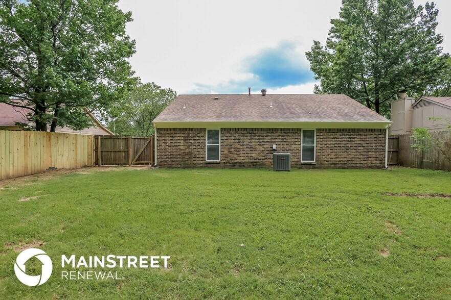 Building Photo - 4511 Country Brook Dr