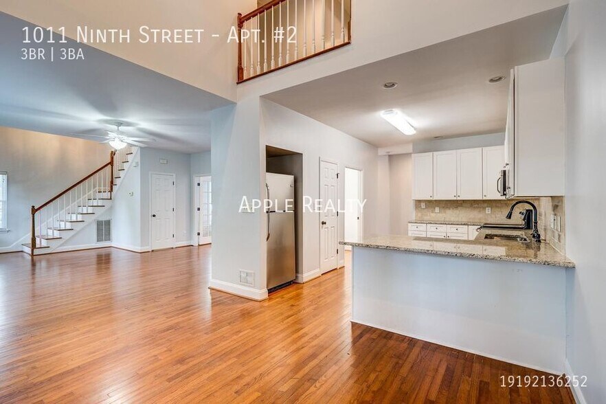 Building Photo - 1011 Ninth Street-Apt. #2