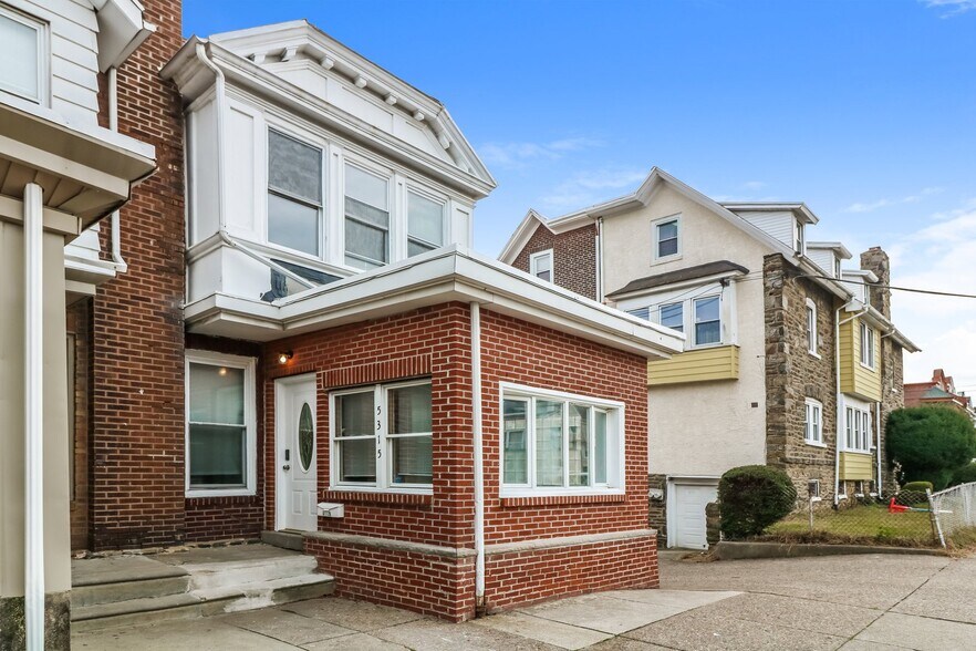 Building Photo - 5315 N 15th St
