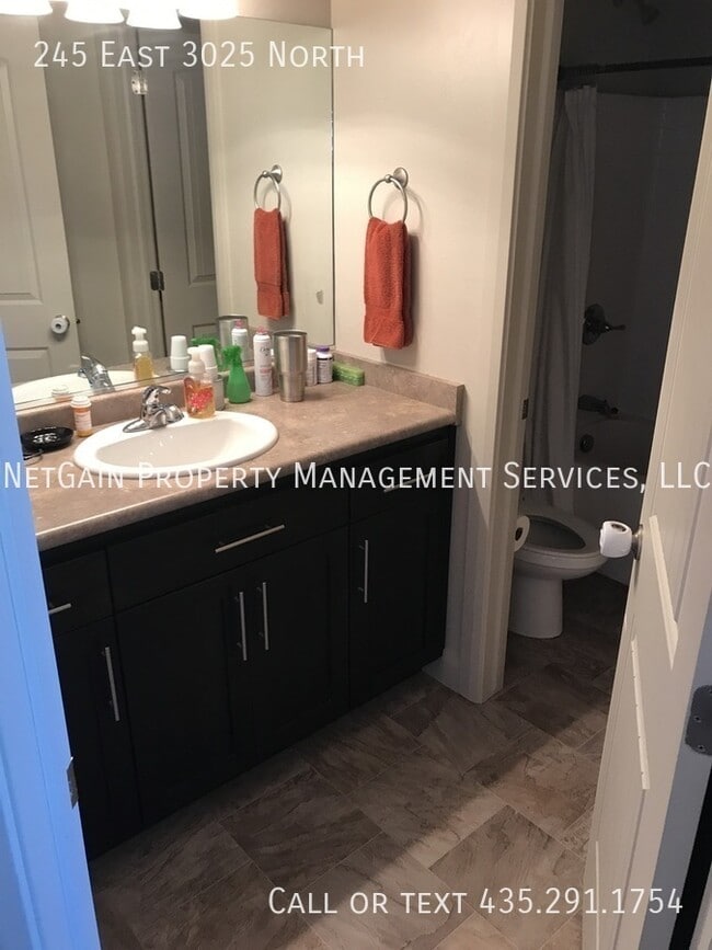 Building Photo - 245 E 3025 N