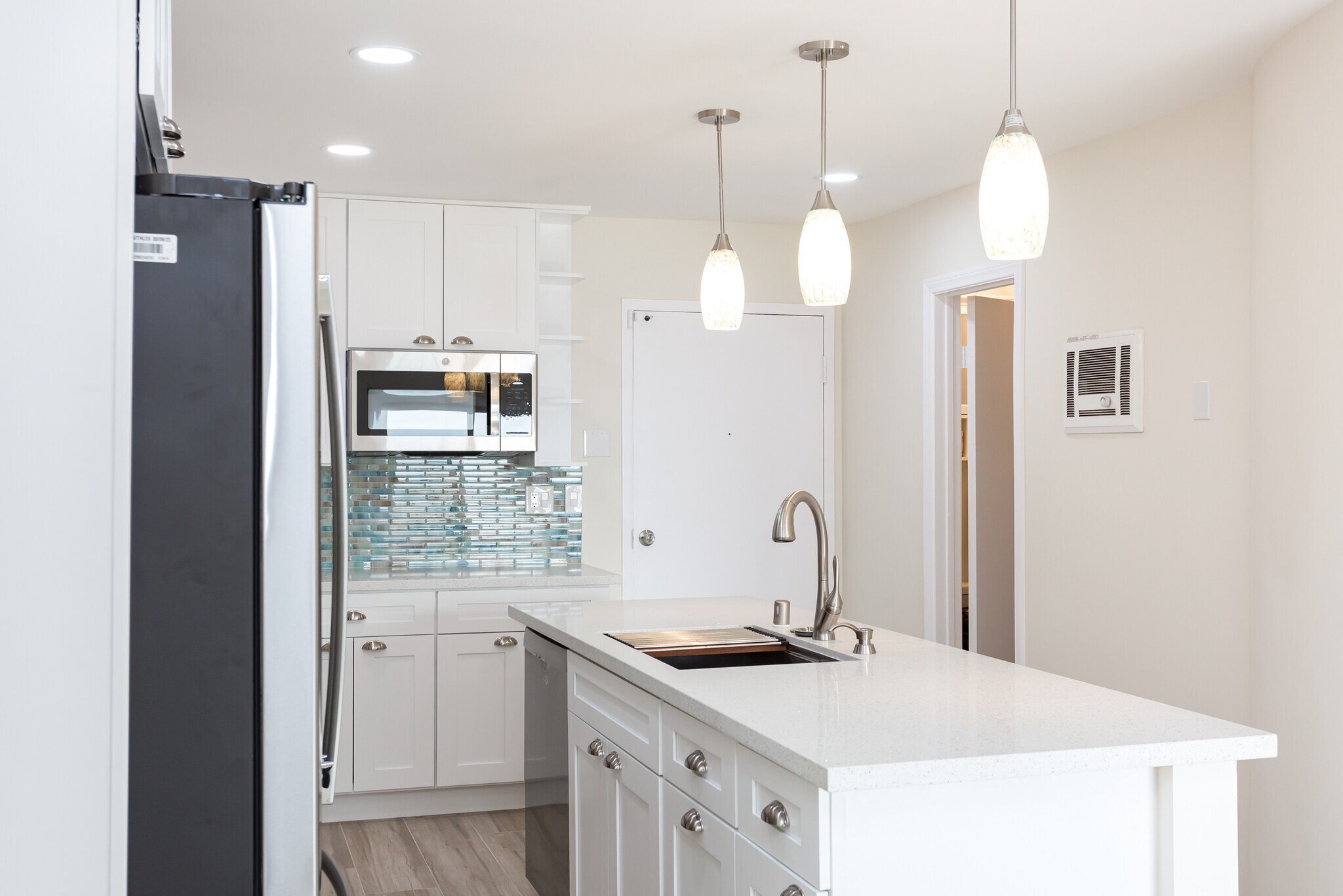 Building Photo - 2222 Carmel Valley Road