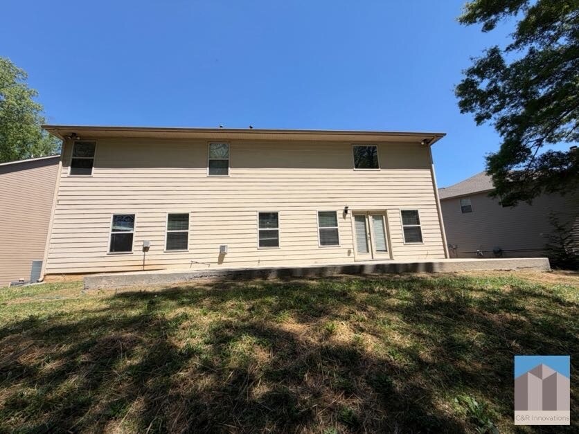 Building Photo - 4805 Carriage Bridge Ln