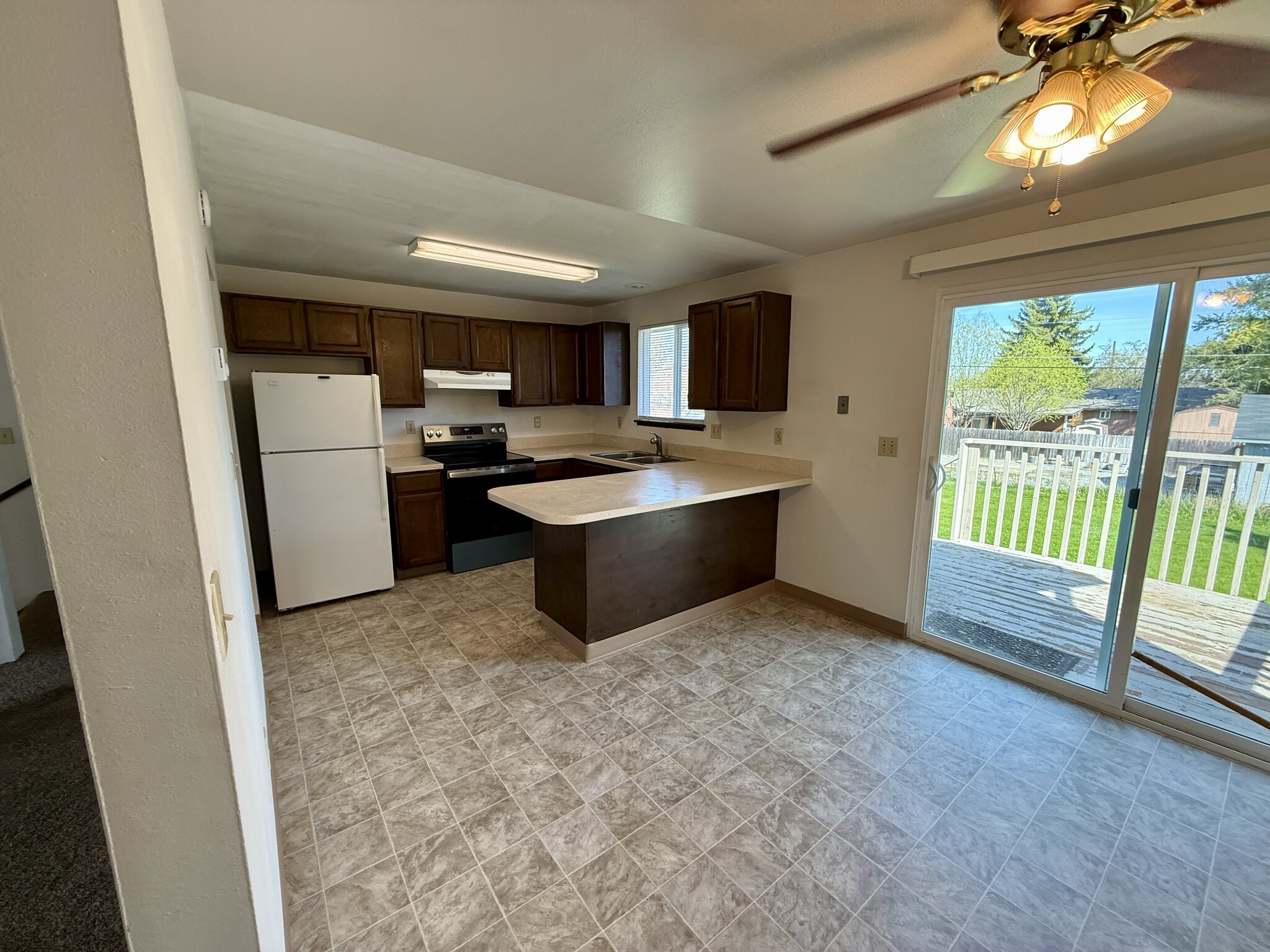 Building Photo - 13411 E 8th Ave