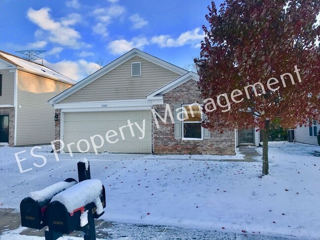 Building Photo - Beautiful 3 Bedroom 2 Bathroom Ranch Style Home in Lawrence!
