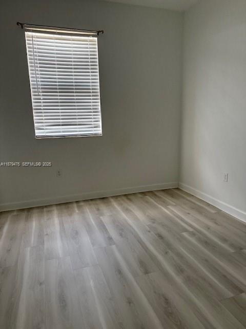 Building Photo - 9309 W 32nd Ln