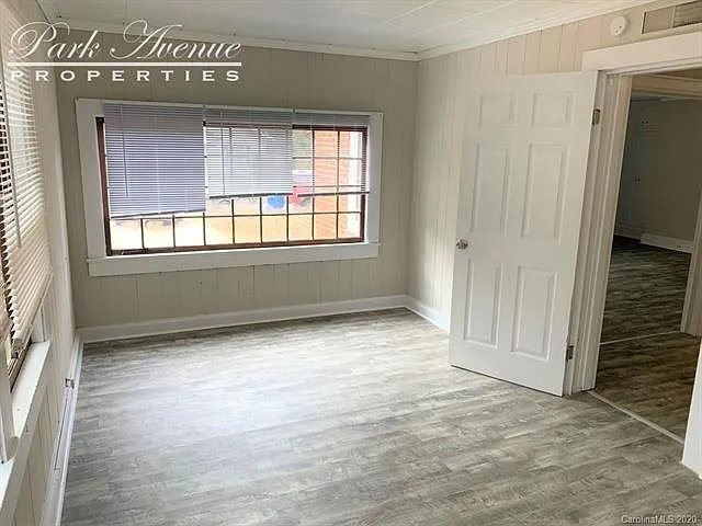 Building Photo - 318 Brevard St