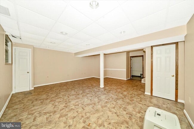 Building Photo - 310 Harry S Truman Dr