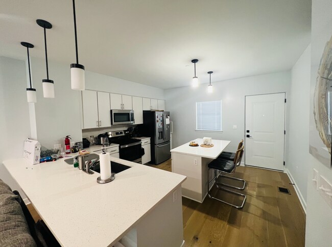 Building Photo - 1019 Spring Rd NW