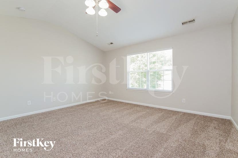 Building Photo - 236 N Honey Springs Ave