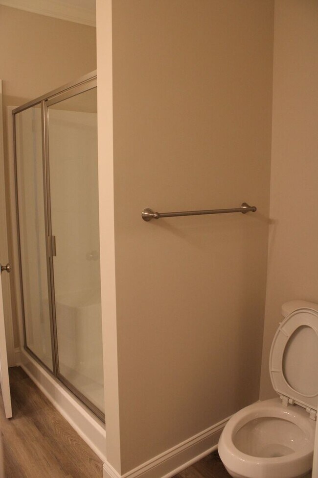 Building Photo - 4847 Jamestown Dr NW