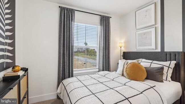 Building Photo - 135 Lakota St