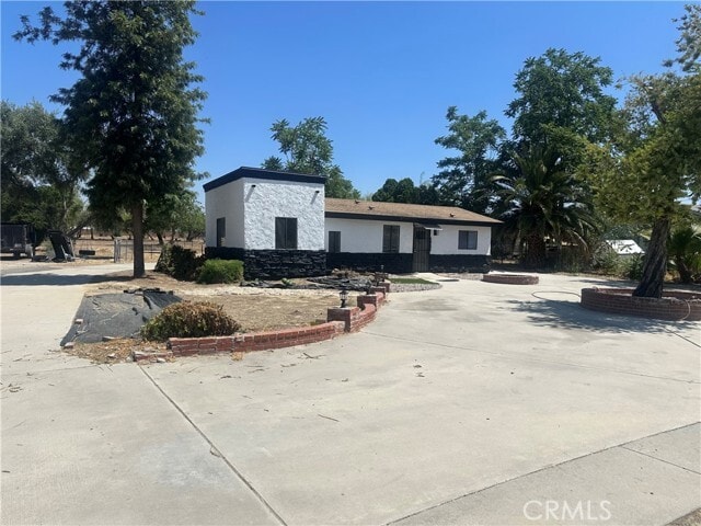 Building Photo - 28300 Alessandro Blvd