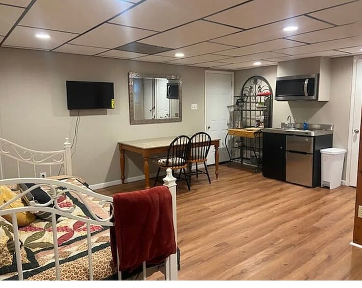 Primary Photo - 1541 Marconi Dr