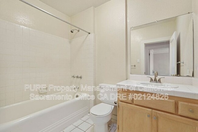 Building Photo - 2105 23rd St