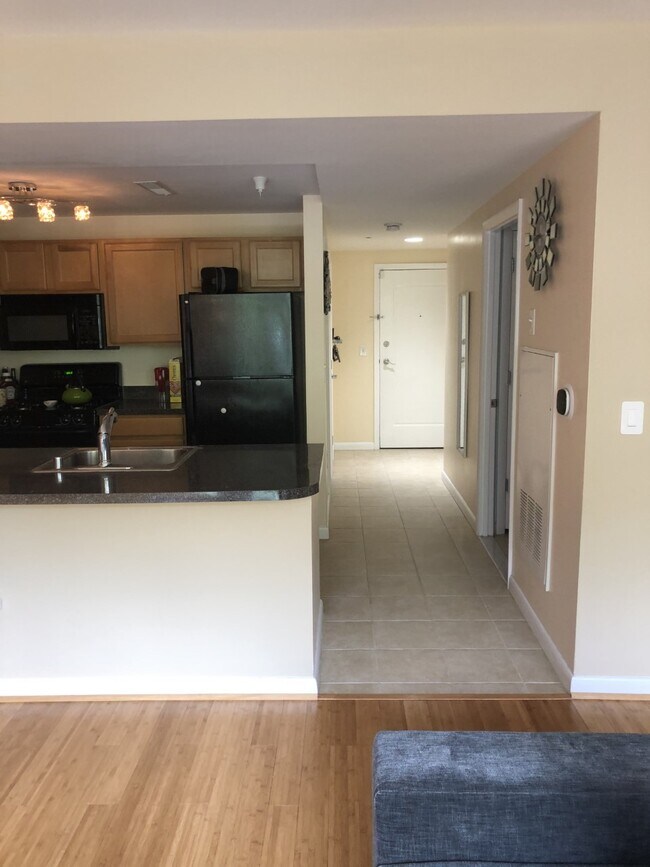 Building Photo - 350 G St SW