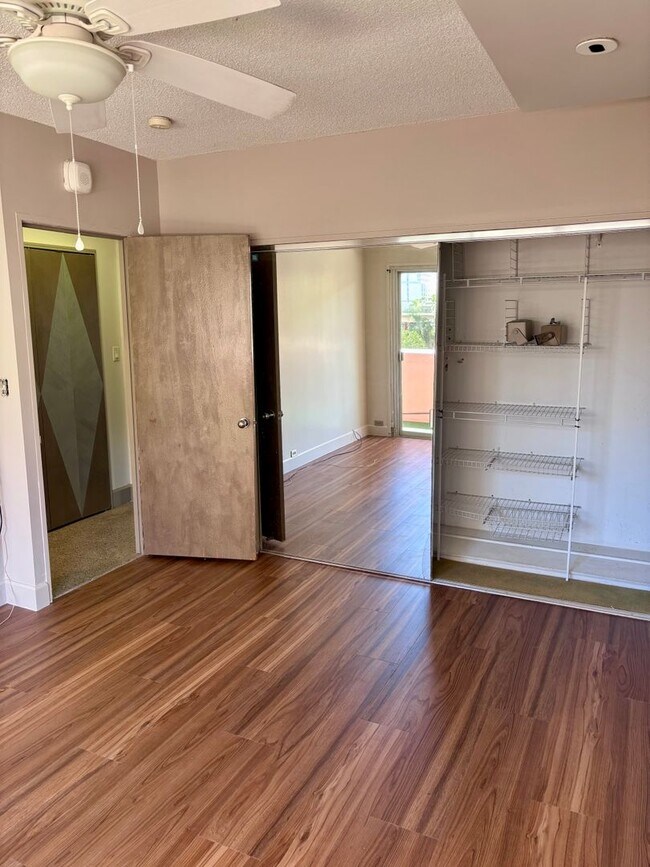 Building Photo - 2118 Kuhio Ave #603