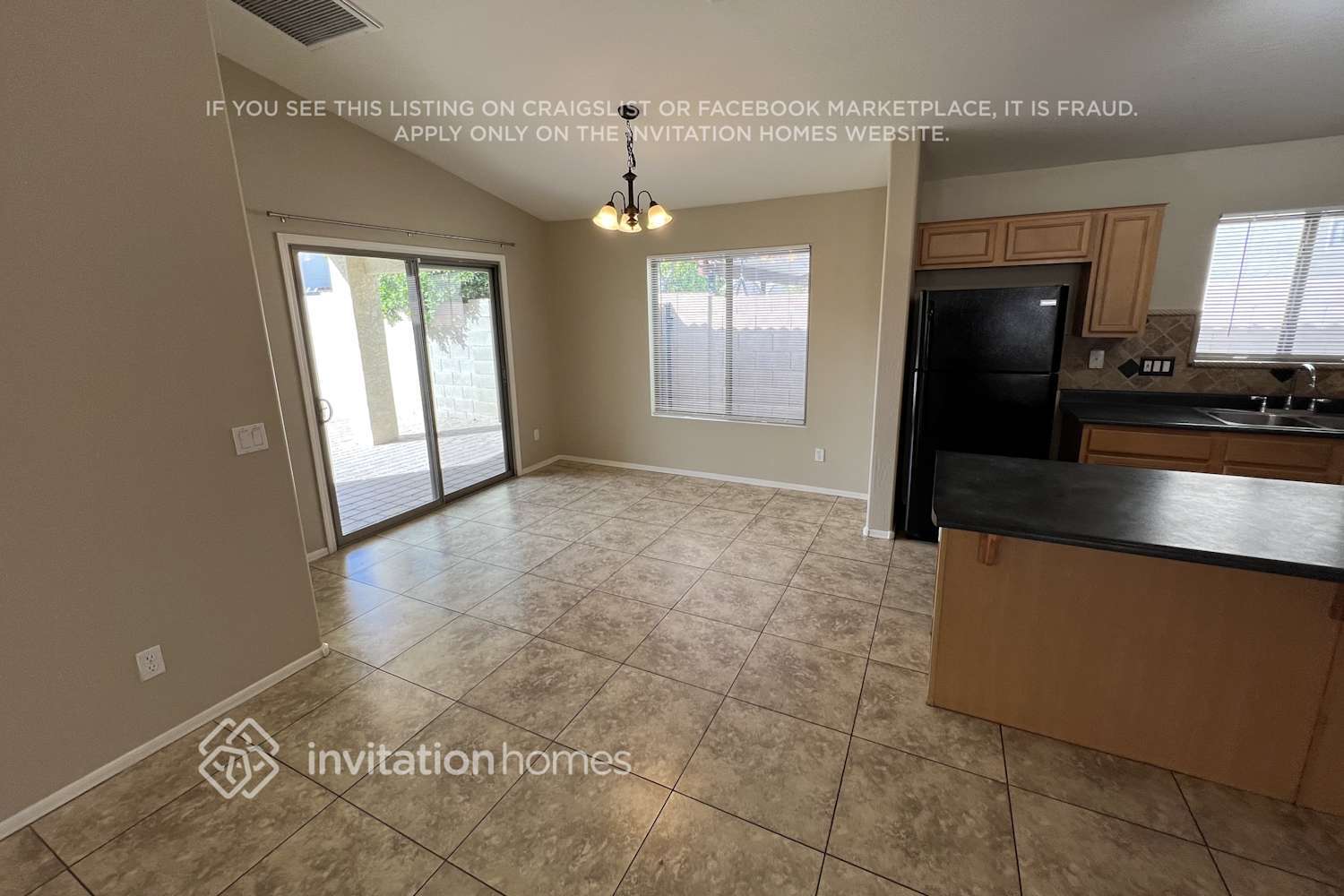 Building Photo - 11825 W Maui Ln