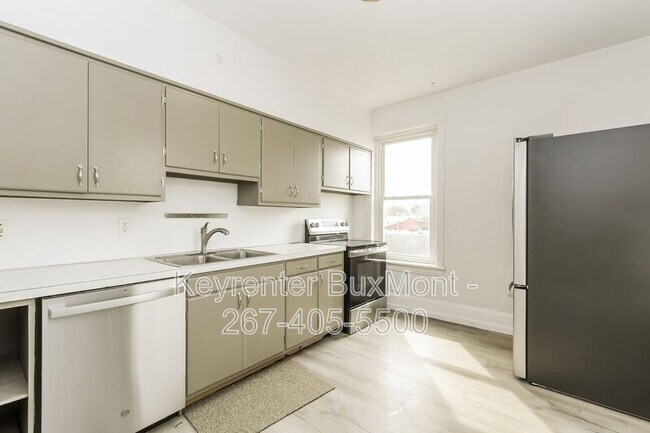 Building Photo - 340-342 W Broad St