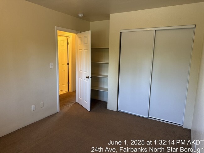 Building Photo - 24th Ave 1421- KN