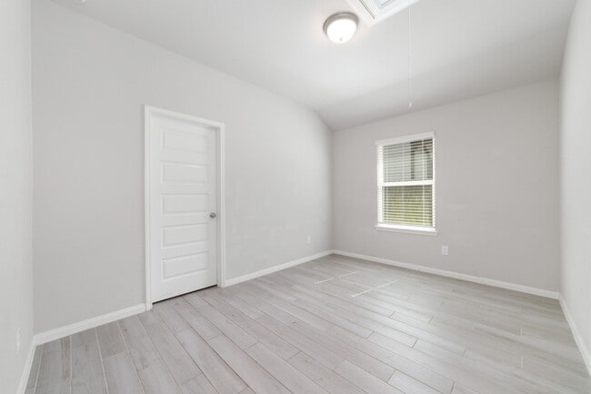 Building Photo - 906 Pismo Ln