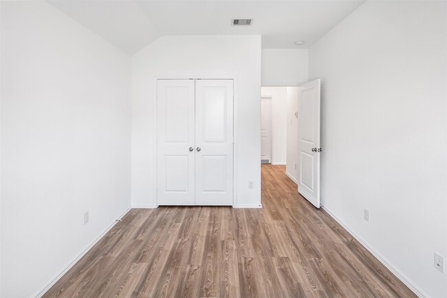 Building Photo - 5508 Knox Lndg Dr