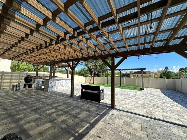 Building Photo - 5287 Bracks Landing Dr