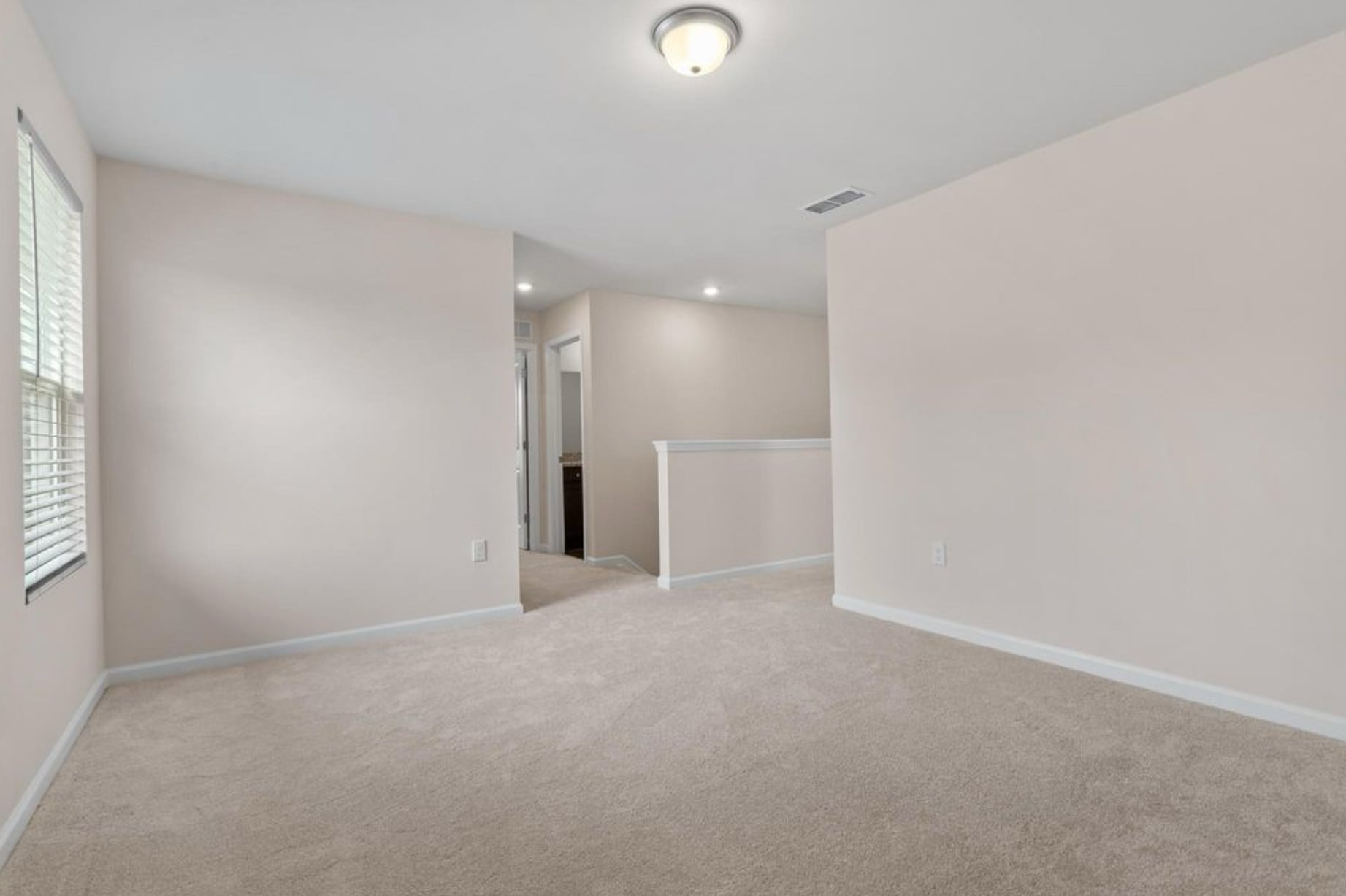 Building Photo - 3425 Honey Ivy Ln