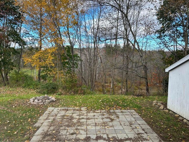 Building Photo - 878 1st NH Turnpike