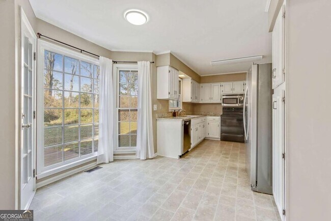 Building Photo - 4365 Burnleigh Chase NE