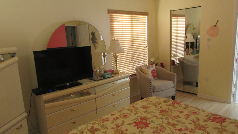 Building Photo - 2699 Pine Ridge Way E