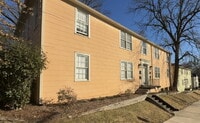 Building Photo - Belhaven apartment for $1175 with washer/ dryer and water included!!