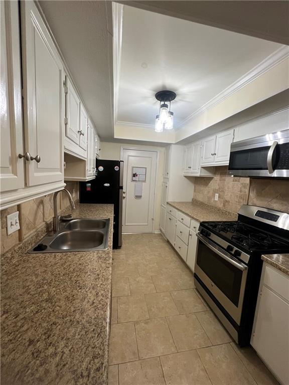 Building Photo - 6851 Roswell Rd