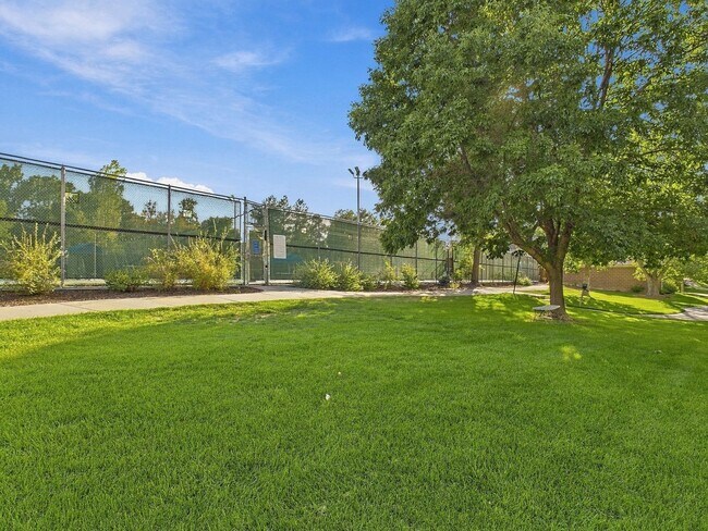 Building Photo - 6213 S Galena Way
