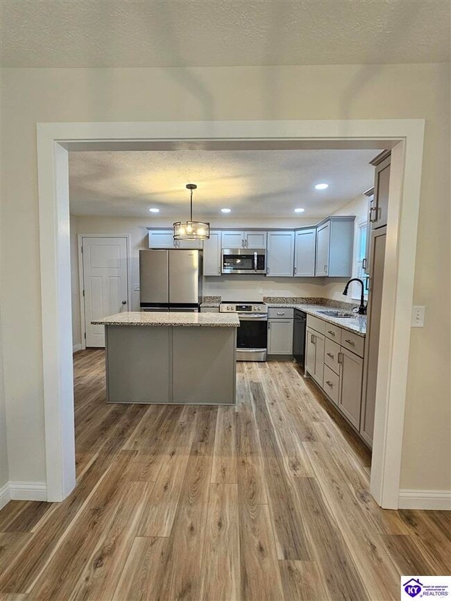 Building Photo - 395 W Crocus Dr