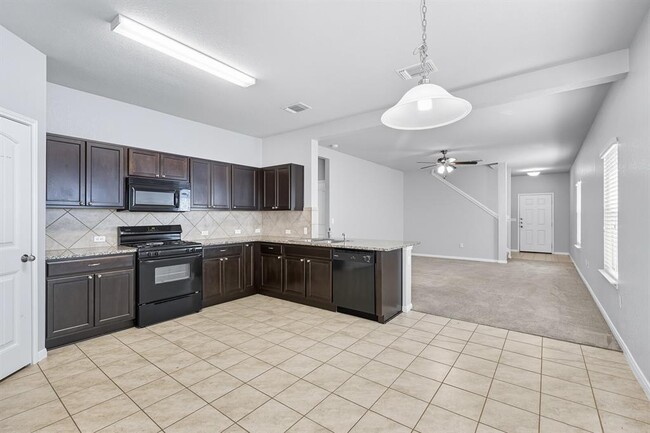 Primary Photo - 261 Northern Flicker St