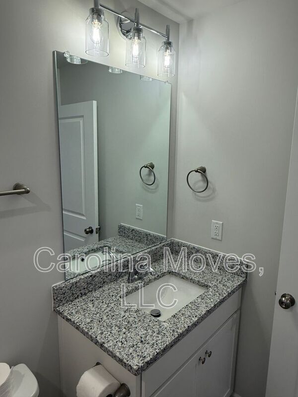 Building Photo - 171 Randwick Ln