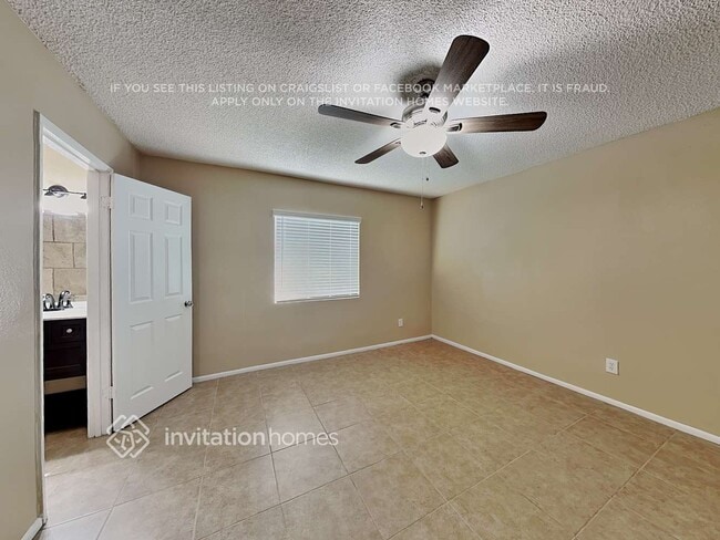 Building Photo - 9635 N 35th Ln