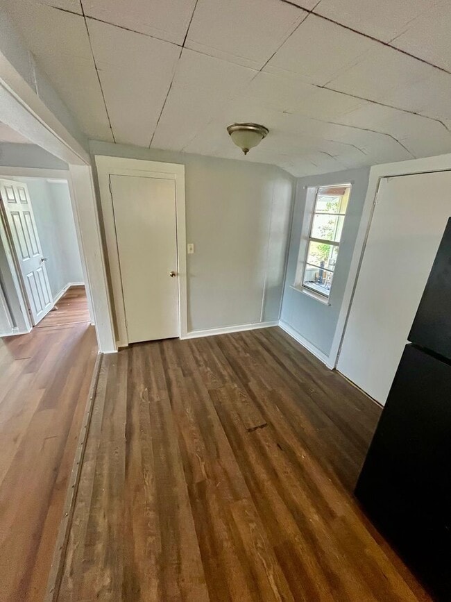 Building Photo - Cute 2BR Duplex in Zephyrhills