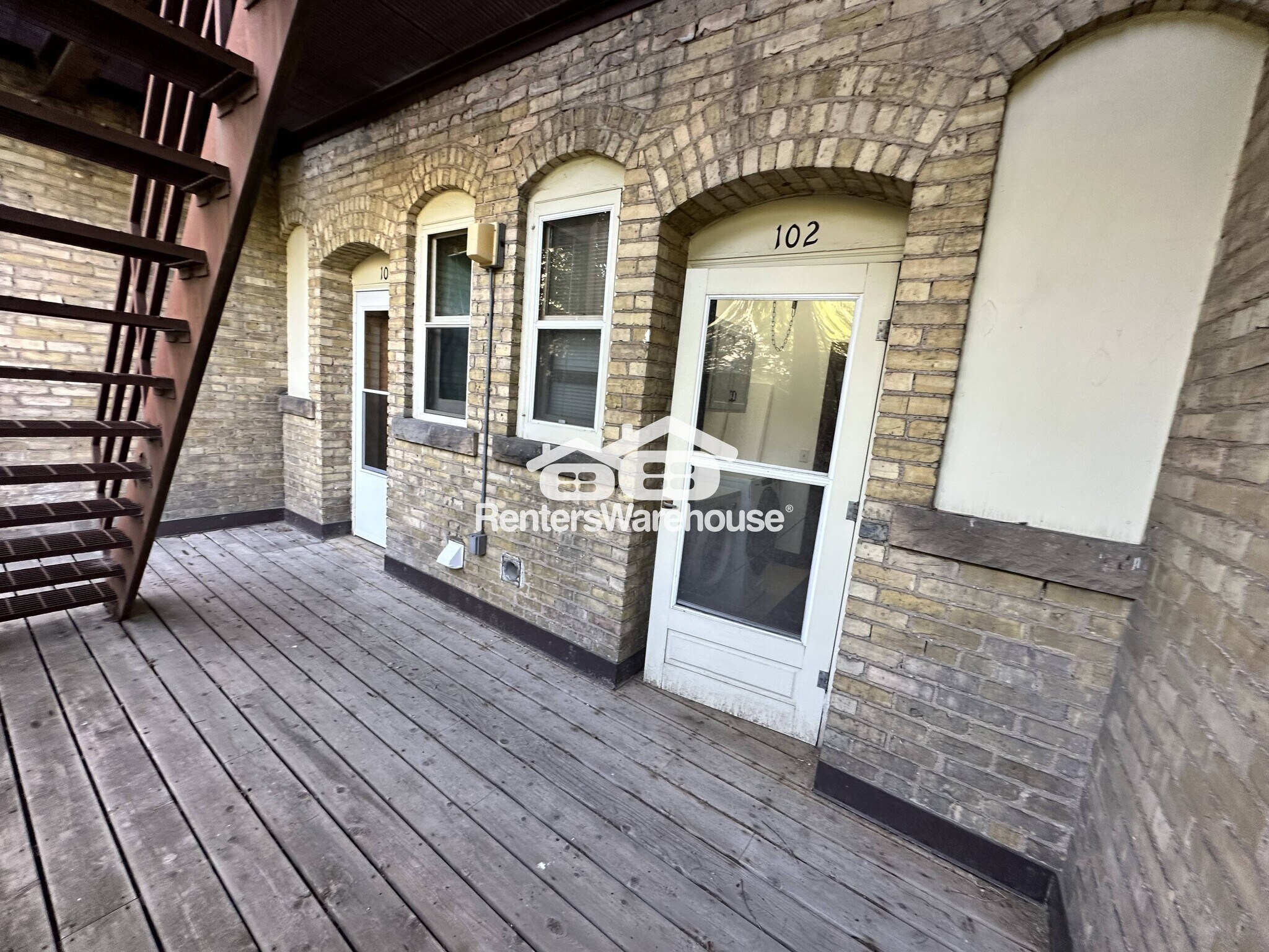 Building Photo - 2417 Emerson Ave S